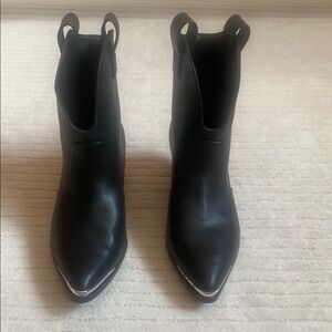 UNIVERSAL THREAD Black Ankle Boots